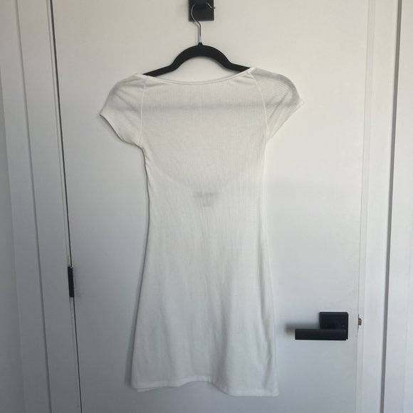 Urban Outfitters Nadia Fitted Tee Dress Low Back Size XS Worn Once - Picture 5 of 5